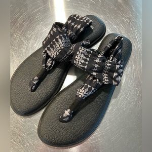 Sanuk sling-flip-flops like new, women’s 10.5